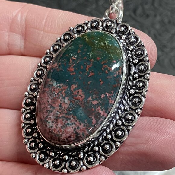 Heliotrope Bloodstone Pendant Crystal Stone Jewelry - Picture 7 of 8